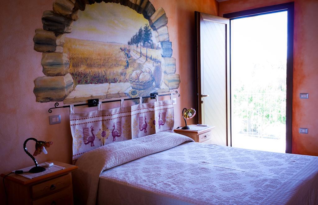 Agriturismo Le Vigne Ducali Mandas Exterior photo